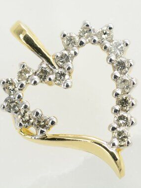 10k .17PT Diamond Heart Pendant